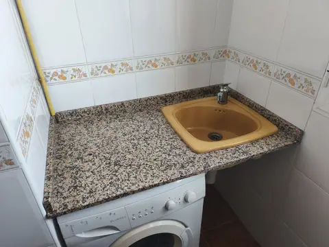 Encimera de cocina a medida — trabajo de Marbres Chust, 2026