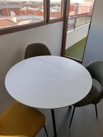Mesa de mármol y piedra a medida — trabajo de Marbres Chust, 2026