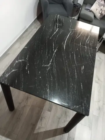 Mesa de mármol y piedra a medida — trabajo de Marbres Chust, 2024