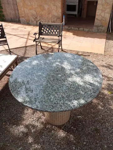 Mesa de mármol y piedra a medida — trabajo de Marbres Chust, 2024