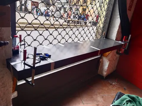 Revestimiento y pieza de piedra a medida — trabajo de Marbres Chust, 2024