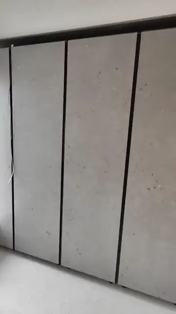 Revestimiento y pieza de piedra a medida (vídeo) — trabajo de Marbres Chust, 2024